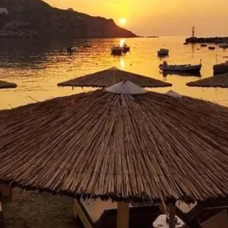 Jet, Luxury 20m From The Hébergement de vacances Kini