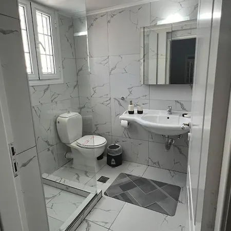 Jet, Luxury 20m From The
